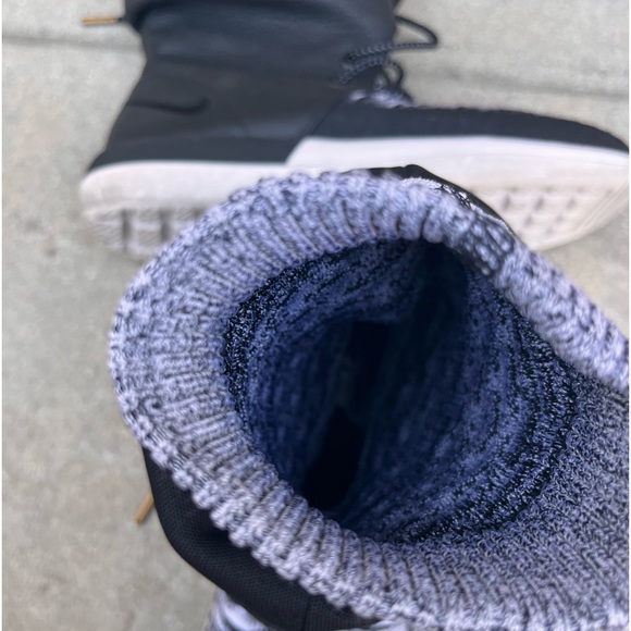 - BN women’s Nike roshe two hi flyknit boots trainers black and white m, s… - Picture 5 of 12